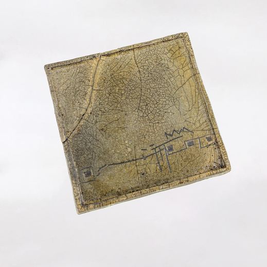 Piattino artistico in ceramica Raku realizzato a mano da Melissa Zanella