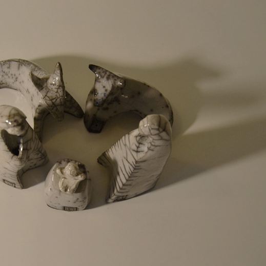 Presepe in ceramica Raku realizzato a mano da Melissa Zanella