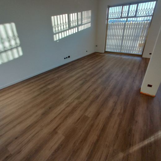 Uno studio di fotografia durante i lavori di ristrutturazione, progetto curato dell'architetta Melissa Zanella