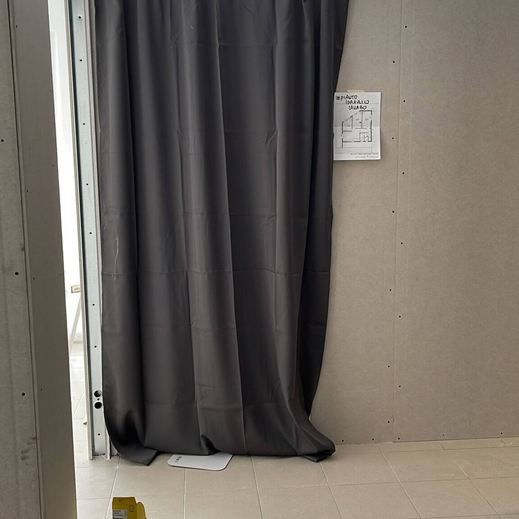 Studio di un tatuatore durante l'intervento di ristrutturazione, progetto curato dall'architetta Melissa Zanella