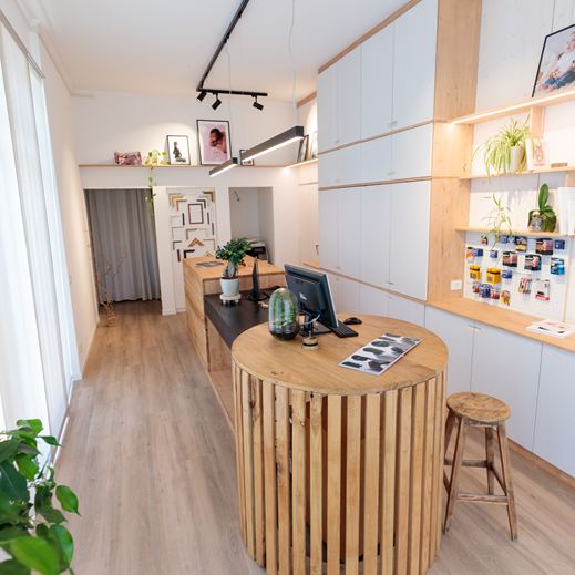 Progetto di interior design e ristrutturazione studio fotografico completato