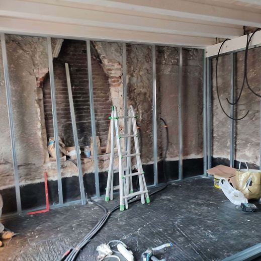 Ristrutturazione realizzazione struttura per parete in cartongesso isolata